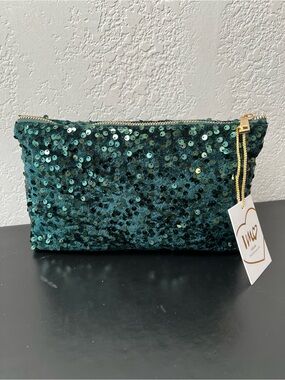 NWT Sequin Zip Pouch Clutch in Emerald Green by Imoshion